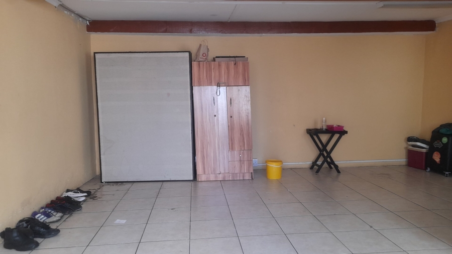 7 Bedroom Property for Sale in Quigney Eastern Cape